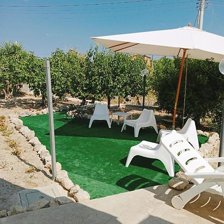 Jardinu Pensionat Noto Exteriör bild